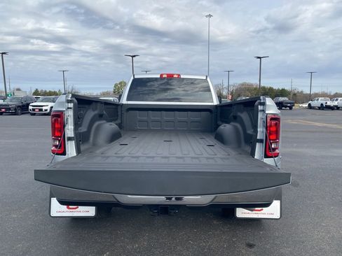 New 2026 RAM 3500 Tradesman w/ Chrome Appearance Group A AWD/4WD image 40