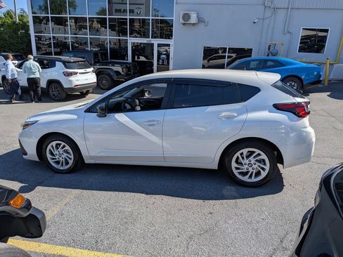 Used 2024 Subaru Impreza 2.0i AWD/4WD image 10