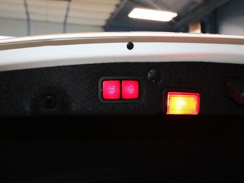 Used 2020 Mercedes-Benz C 300 C 300 image 40