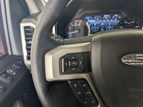 Used 2019 Ford F250 Lariat w/ Lariat Ultimate Package image 16