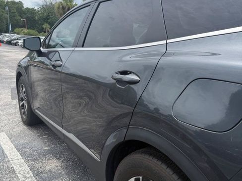 Used 2023 Kia Sportage EX FWD image 5