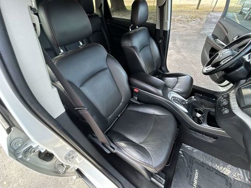 Used 2017 Dodge Journey GT image 22