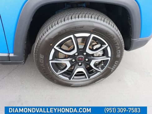 Used 2025 Jeep Compass Trailhawk AWD/4WD image 30