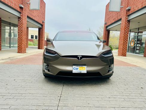 Used 2016 Tesla Model X 90D image 2