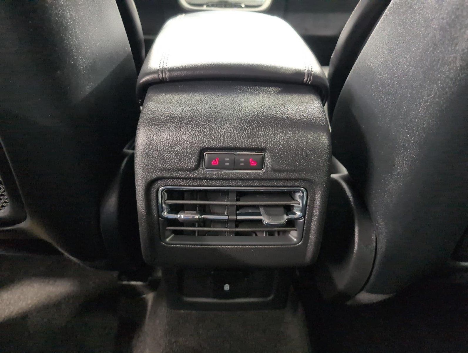 Used 2022 Lincoln Corsair AWD w/ Premium Package image 23