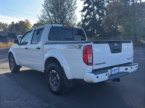 Used 2018 Nissan Frontier PRO-4X image 22