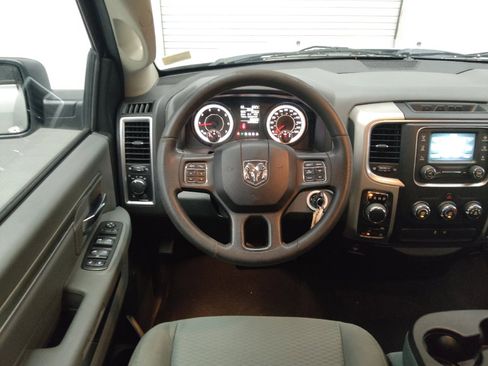 Used 2017 RAM 1500 Classic SLT AWD/4WD image 22