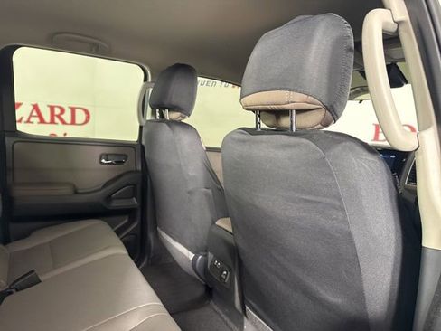 Used 2024 Nissan Frontier SV w/ SV Convenience Package image 19