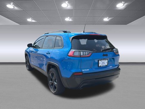 Used 2021 Jeep Cherokee Latitude Plus FWD image 9