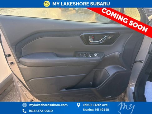 Used 2025 Subaru Forester Limited AWD/4WD image 9