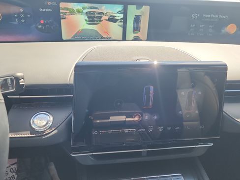 New 2025 Lincoln Nautilus Premier w/ Jet Appearance Package image 36