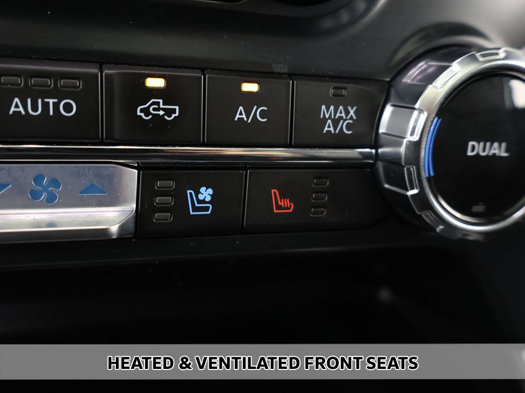 Used 2025 Ford F150 Lariat AWD/4WD image 9