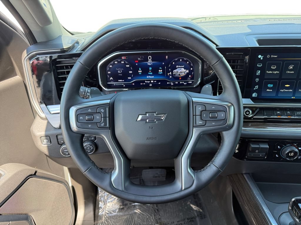 Used 2025 Chevrolet Silverado 1500 RST AWD/4WD image 12