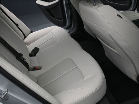 Certified 2025 Hyundai Sonata SE image 6