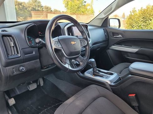 Used 2021 Chevrolet Colorado LT RWD image 11