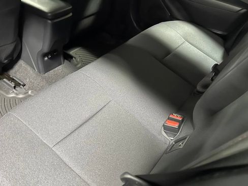 New 2026 Toyota Prius Plug-In Hybrid FWD image 17