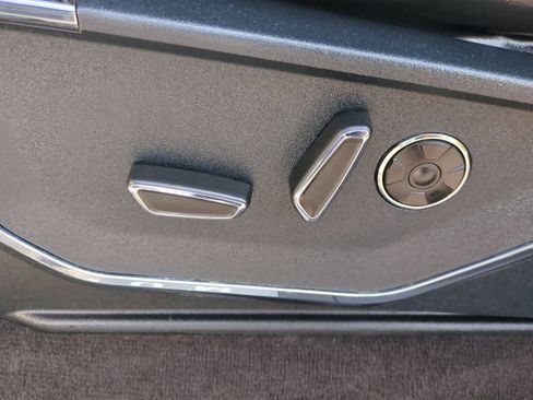 Used 2021 Ford F150 Platinum w/ FX4 Off-Road Package image 17