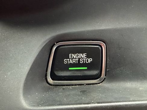 Used 2020 Chevrolet Camaro LT RWD image 20