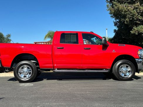 Used 2024 RAM 2500 Tradesman w/ Chrome Appearance Group image 3