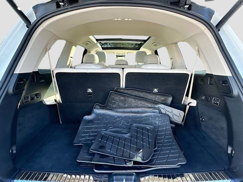 Used 2025 Mercedes-Benz GLS 450 4MATIC image 28