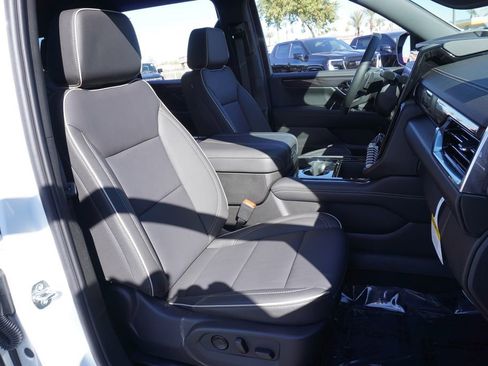 New 2026 GMC Yukon XL Elevation image 13