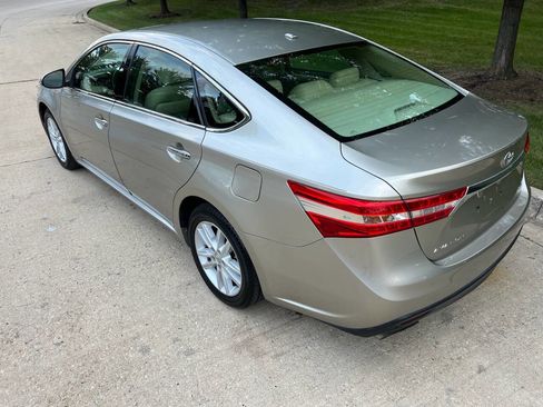 Used 2015 Toyota Avalon XLE image 4