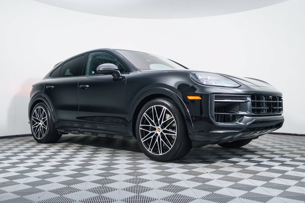 Certified 2026 Porsche Cayenne GTS AWD/4WD image 9