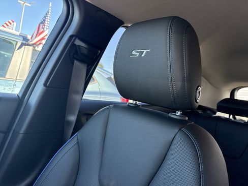 New 2026 Buick Encore GX Sport Touring w/ Comfort Package image 19