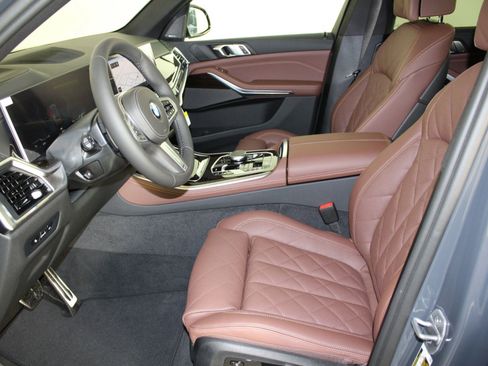 New 2026 BMW X5 xDrive40i w/ M Sport Package image 5