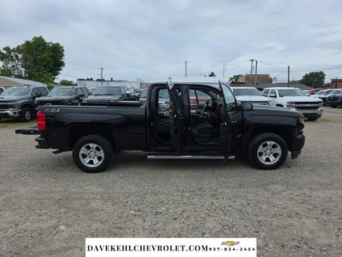 Used 2018 Chevrolet Silverado 1500 LT w/ All Star Edition AWD/4WD image 33