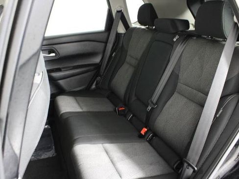 Certified 2025 Nissan Rogue SV image 22