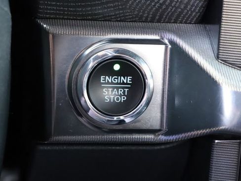 Used 2021 Ford F150 Platinum w/ FX4 Off-Road Package image 29