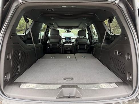 Used 2023 Chevrolet Suburban RST w/ Sport Performance Package image 20