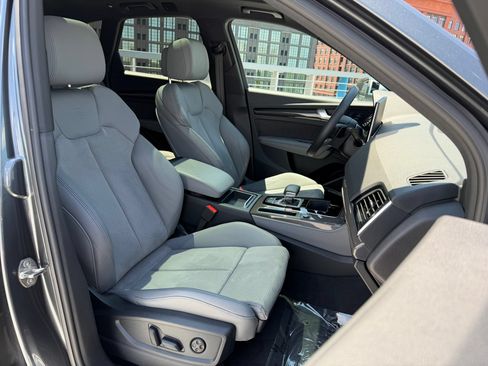 Used 2022 Audi SQ5 Premium Plus AWD/4WD image 23