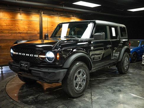 Used 2025 Ford Bronco Big Bend image 2