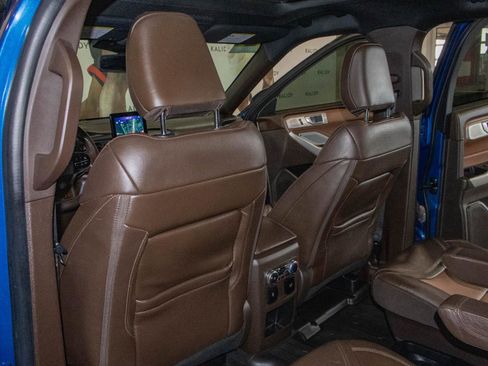 Used 2021 Ford Explorer King Ranch w/ Premium Technology Package image 10