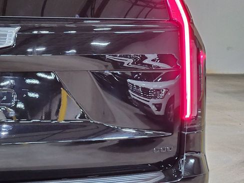 Used 2024 Cadillac Escalade Sport Platinum image 22