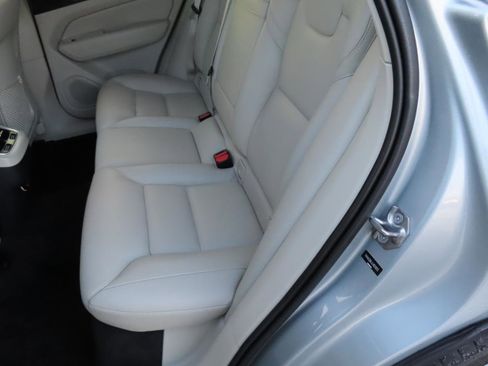 Used 2018 Volvo XC60 T6 Inscription w/ Convenience Package image 8