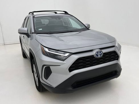 Used 2024 Toyota RAV4 XLE image 7