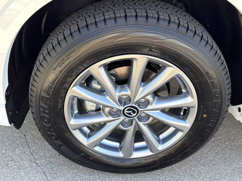 New 2025 MAZDA CX-5 AWD 2.5 S w/ Preferred Package image 13