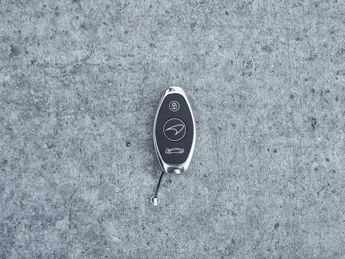 Used 2024 McLaren 750S Spider image 75