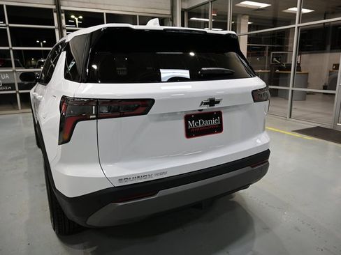 New 2026 Chevrolet Equinox LT w/ Convenience Package II image 6