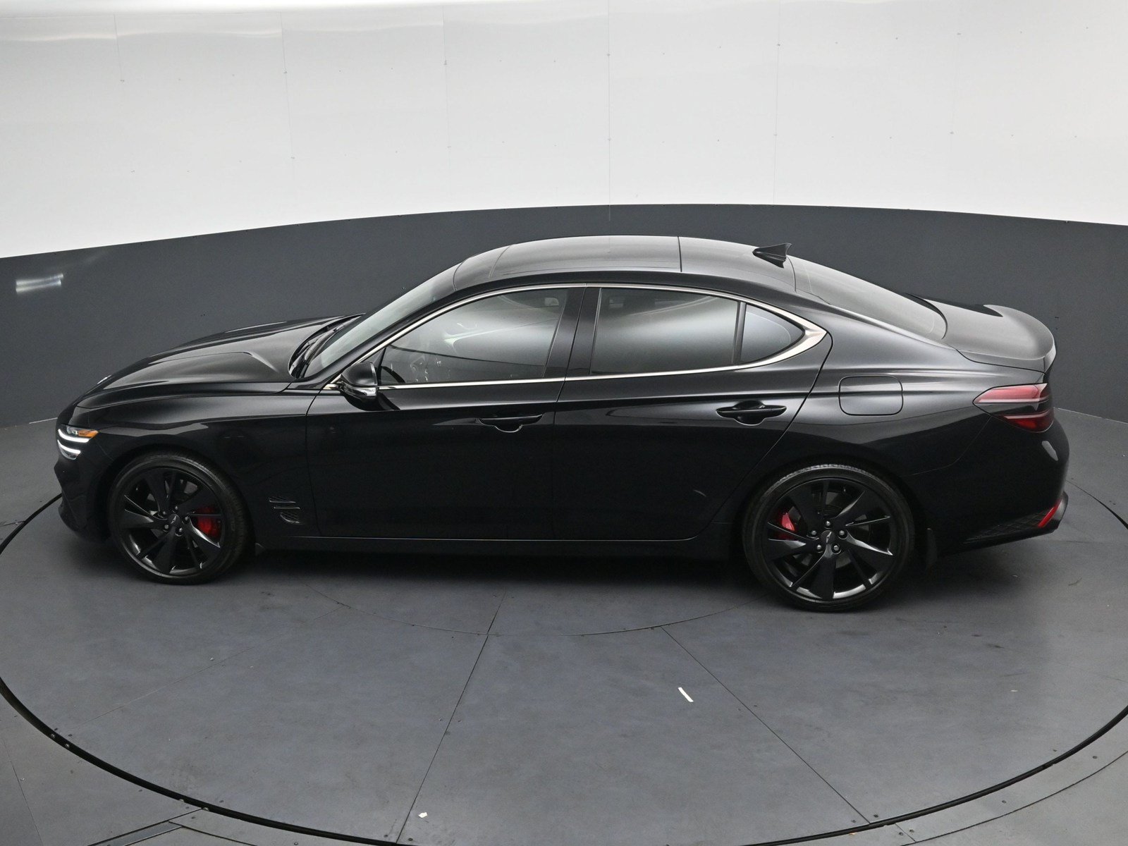 Used 2022 Genesis G70 3.3T w/ Sport Prestige Package AWD/4WD image 26