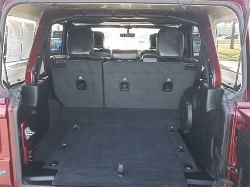 Used 2021 Jeep Wrangler Unlimited Sahara w/ Cold Weather Group image 33