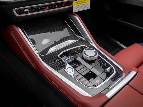 New 2026 BMW X6 xDrive40i w/ Executive Package image 12