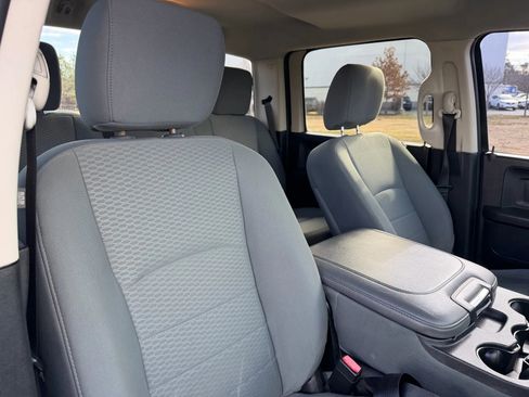 Used 2014 RAM 1500 Express image 33