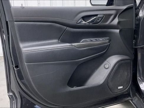 Used 2019 GMC Acadia SLE w/ Driver Alert Package I AWD/4WD image 20