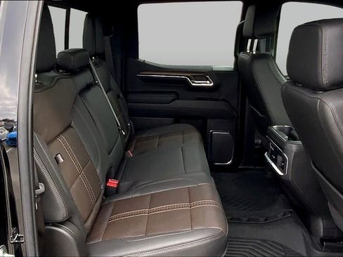 Used 2024 Chevrolet Silverado 1500 High Country w/ Midnight Edition AWD/4WD image 20