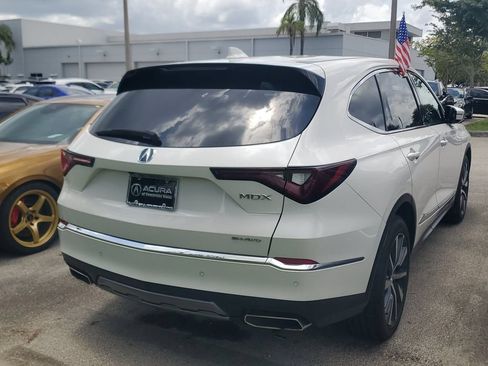 Certified 2025 Acura MDX SH-AWD w/ Technology Package image 9