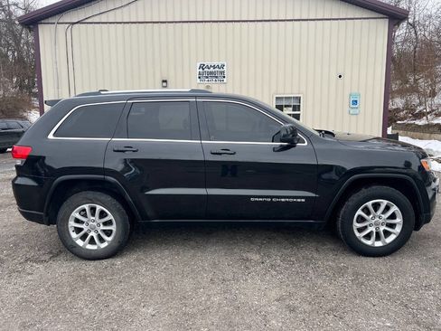 Used 2014 Jeep Grand Cherokee Laredo w/ 18" Wheel & 8.4" Radio Group image 5